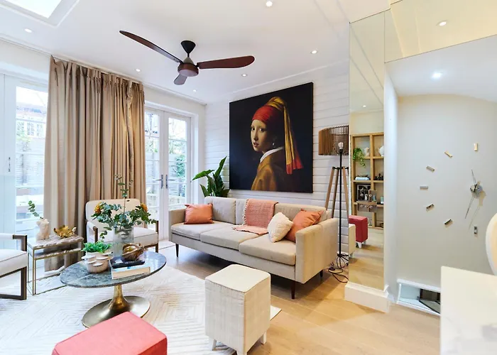 The St. Lukes Garden Place - Spacious 4Bdr House With Garden And Terrace