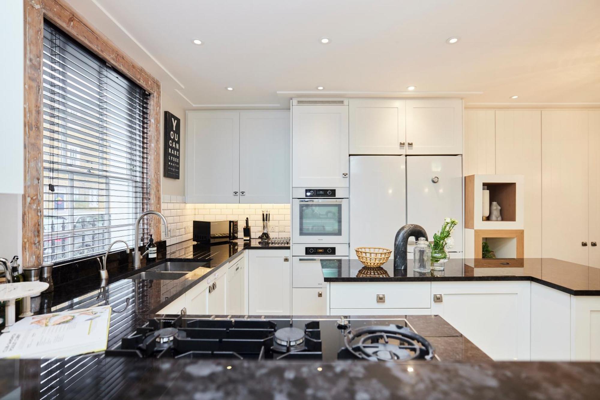 Appartement The St. Lukes Garden Place - Spacious 4bdr House With Garden And Terrace Londen
