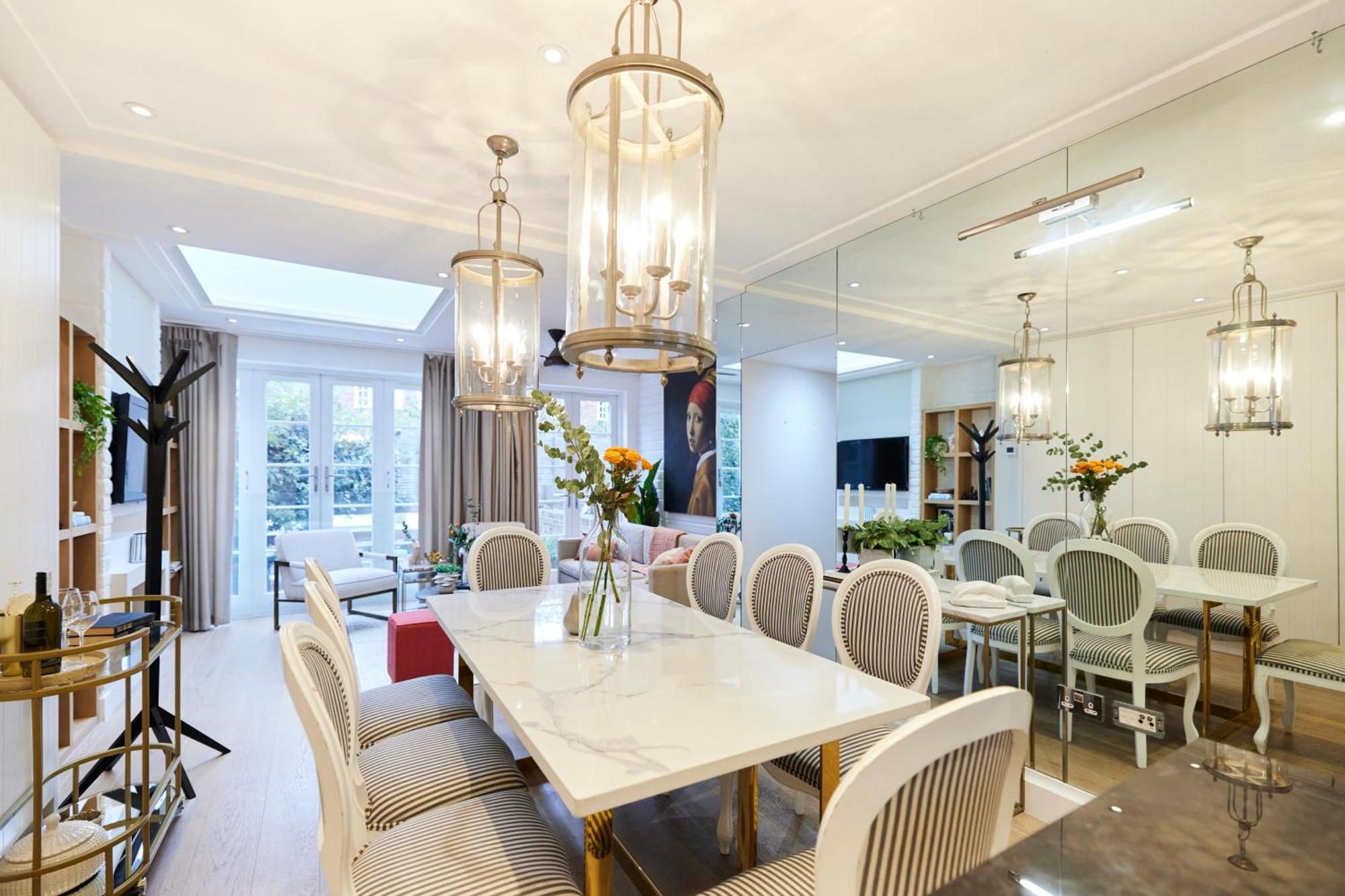 Appartement The St. Lukes Garden Place - Spacious 4bdr House With Garden And Terrace Londen