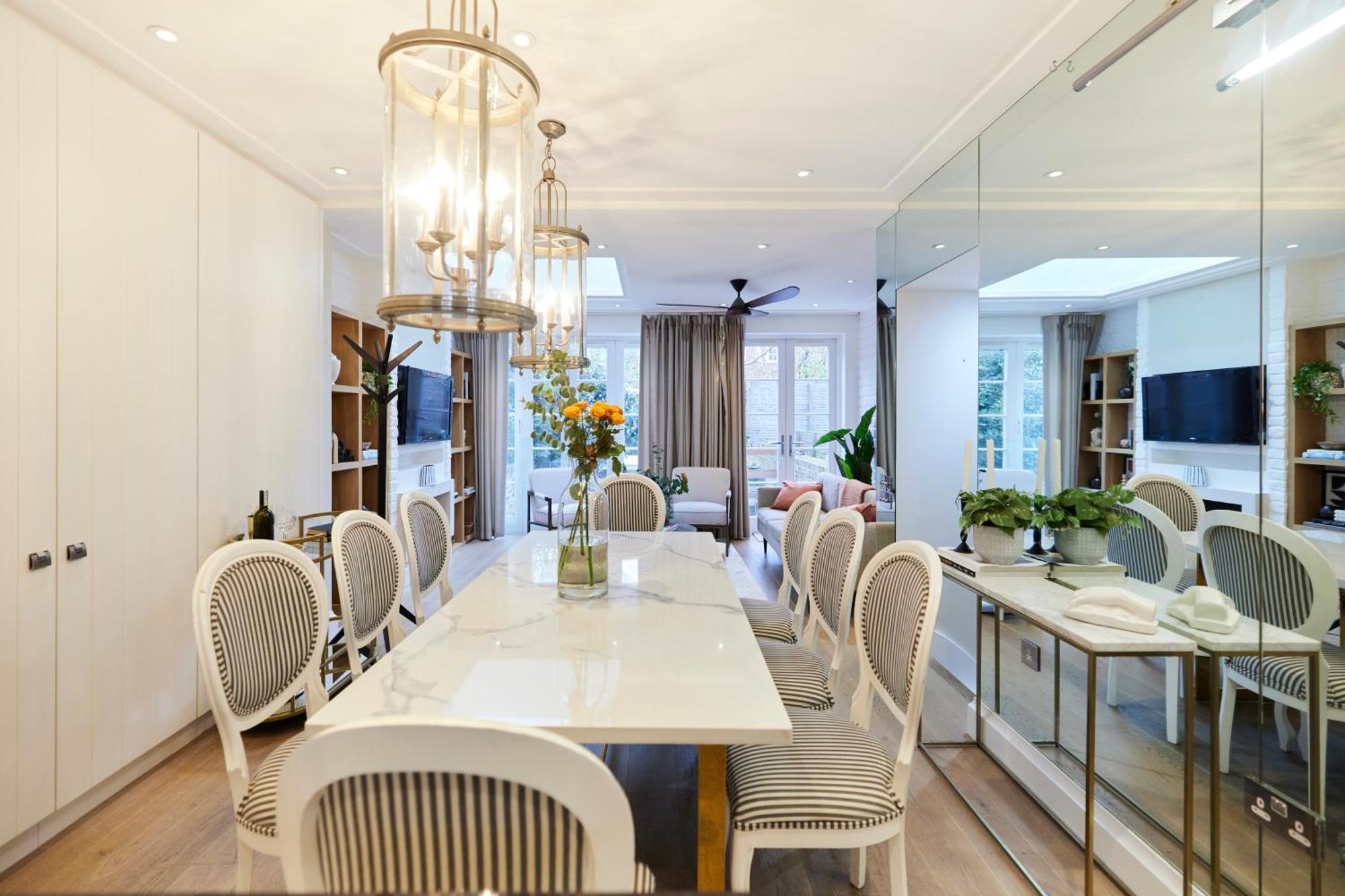 The St. Lukes Garden Place - Spacious 4bdr House With Garden And Terrace Londen