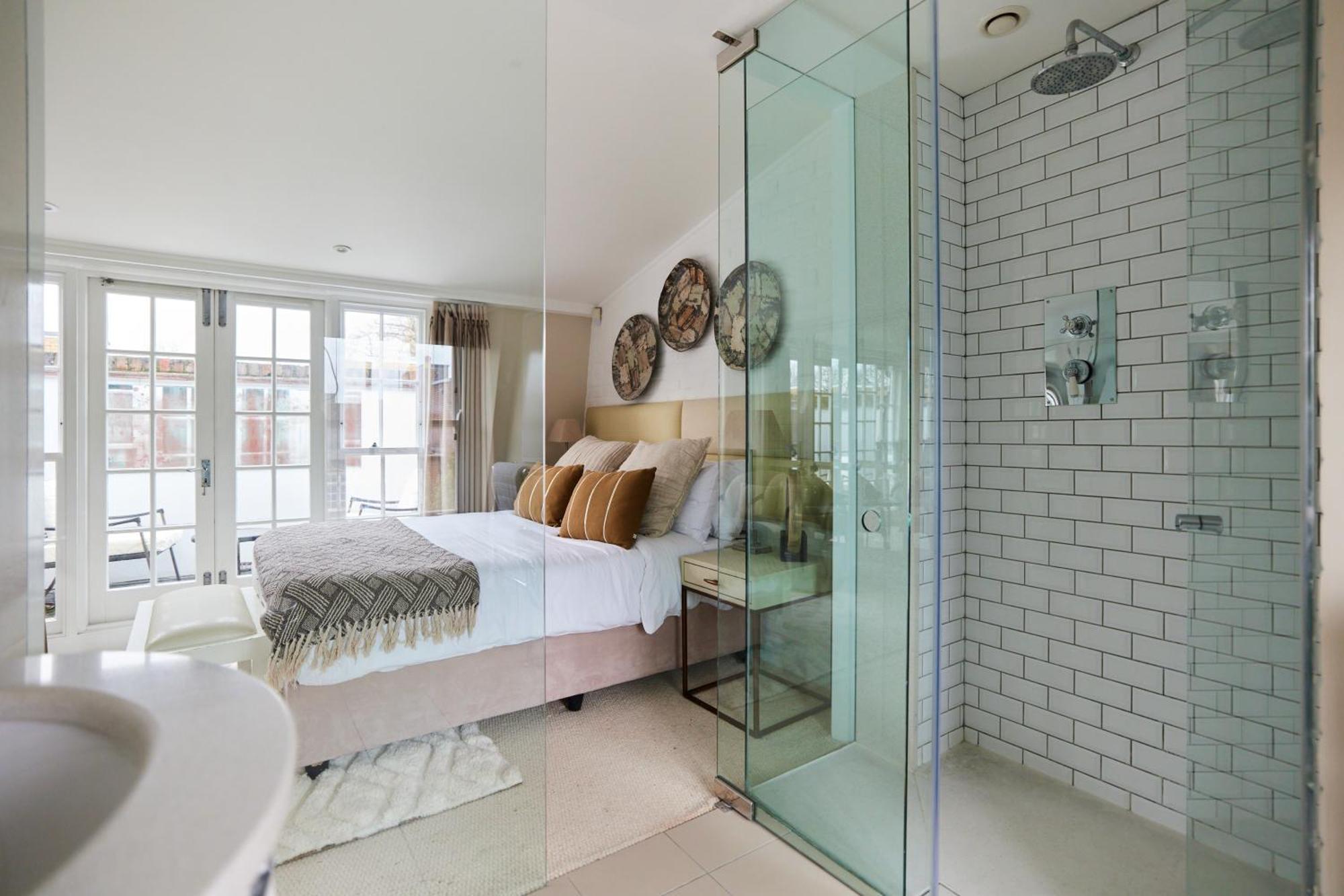 The St. Lukes Garden Place - Spacious 4bdr House With Garden And Terrace Londen